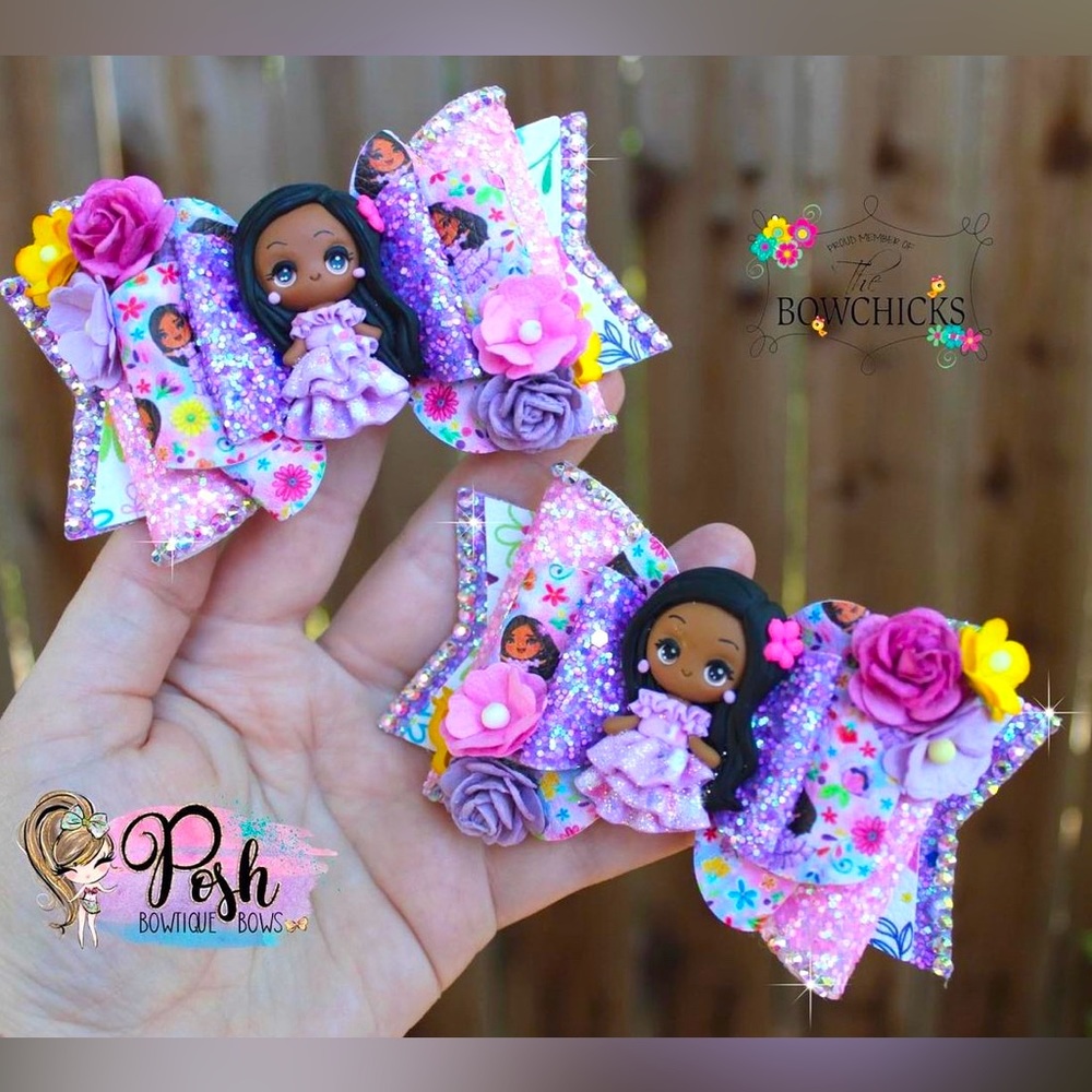 HANDMADE Piggie Boutique Bows, Inspired by Encanto, NWT